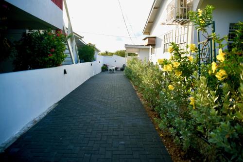 Marigot Vacation Rental Curaçao — 4-Star Luxury Hotel in Willemstad, CURAÇAO