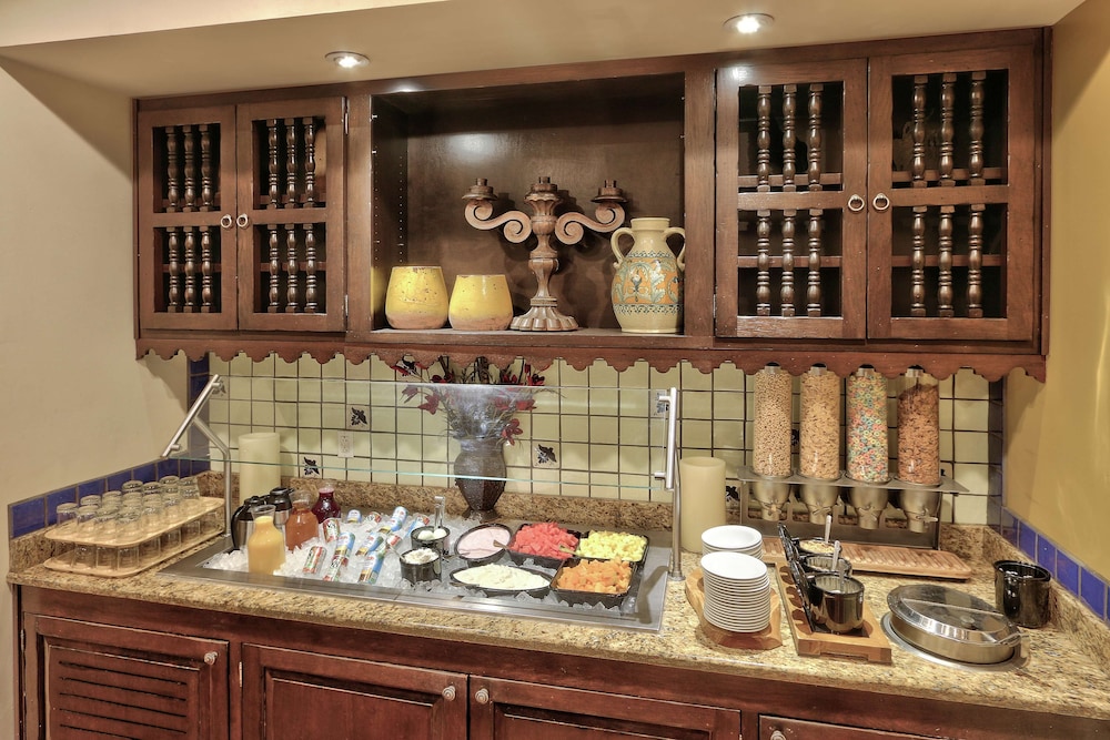 Hilton Garden Inn Las Cruces - photo 40