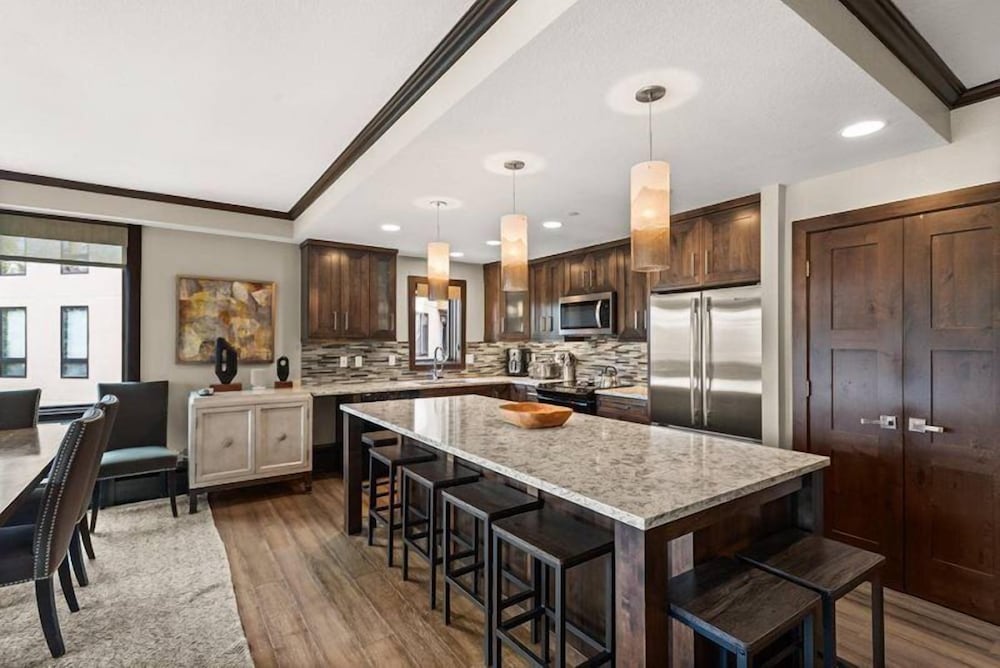 Snowmass Village by Gondola Resorts - photo 23