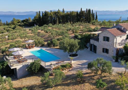 Sunset Hill Sutivan in Sutivan, Croatia