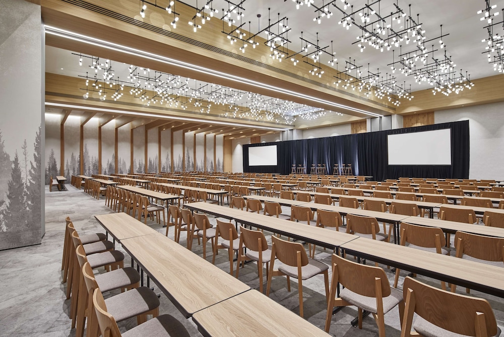 Embassy Suites by Hilton Nashville Downtown - photo 81