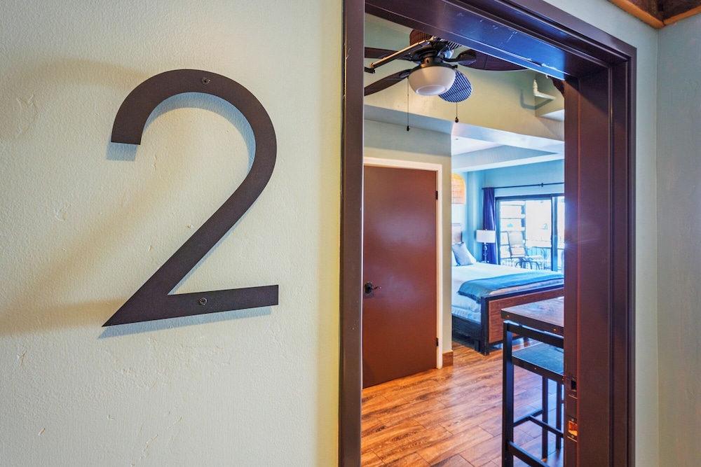 Nomads Hotel Near San Clemente Pier - photo 18