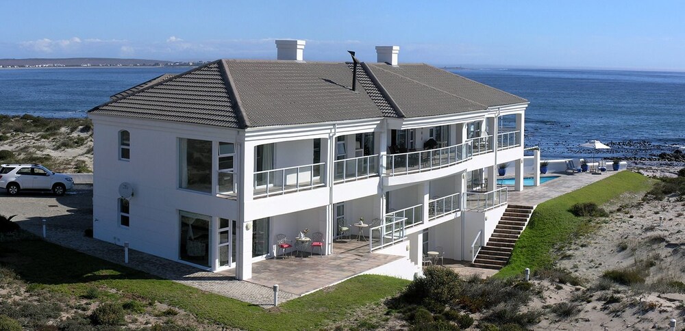 Oystercatcher Lodge — 4-Star Luxury Hotel in Vredenburg, South Africa