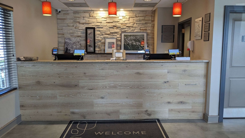 Country Inn & Suites by Radisson Covington LA - photo 3