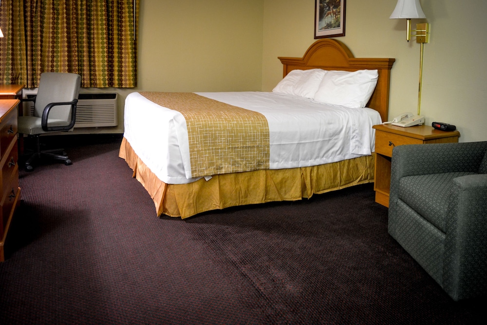 Travelodge by Wyndham St. Louis - photo 4
