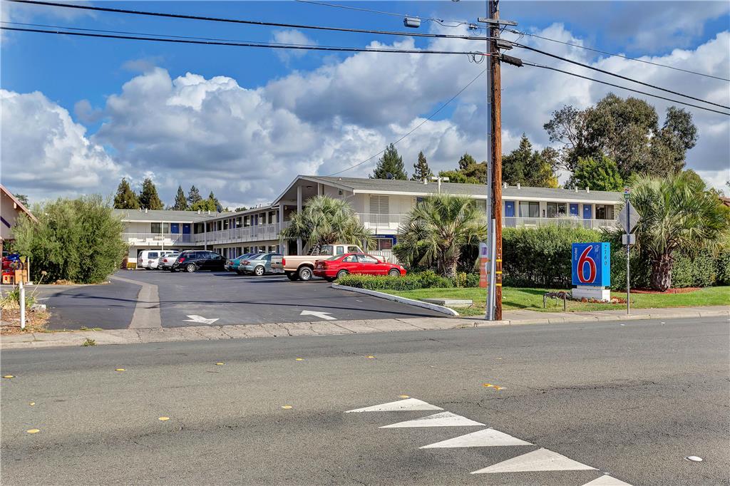Motel6 Santa Rosa South - photo 22