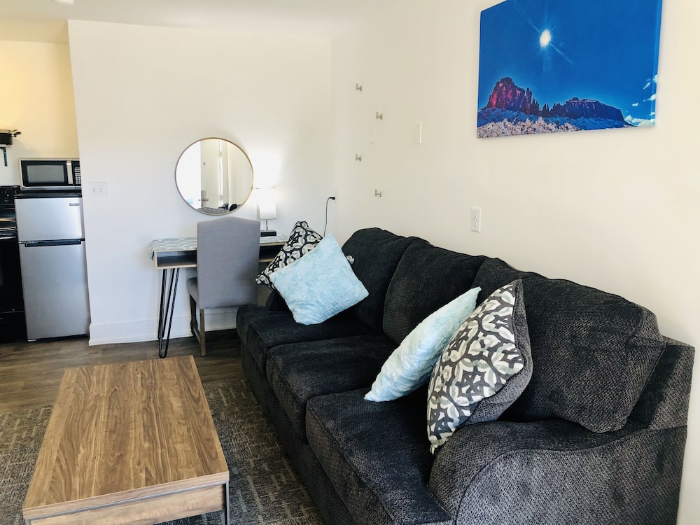 Blue Sage Inn & Suites - photo 15