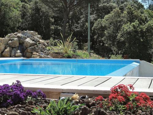 T2 Calme Cadre Verdoyant — hotel in Besse-Sur-Issole