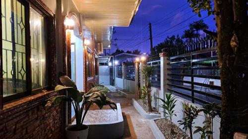 Ging's Place - carbon neutral hotel in Unknown City