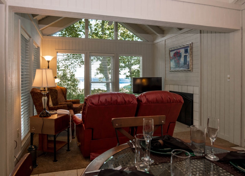 Beaver Lake Cottages - photo 15
