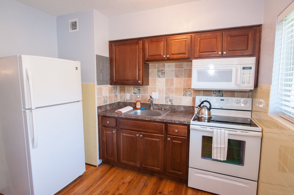 Great Escape Inn - photo 15