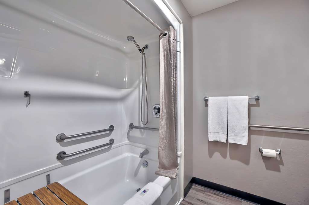 Motel 6 Benbrook TX Fort Worth - photo 20