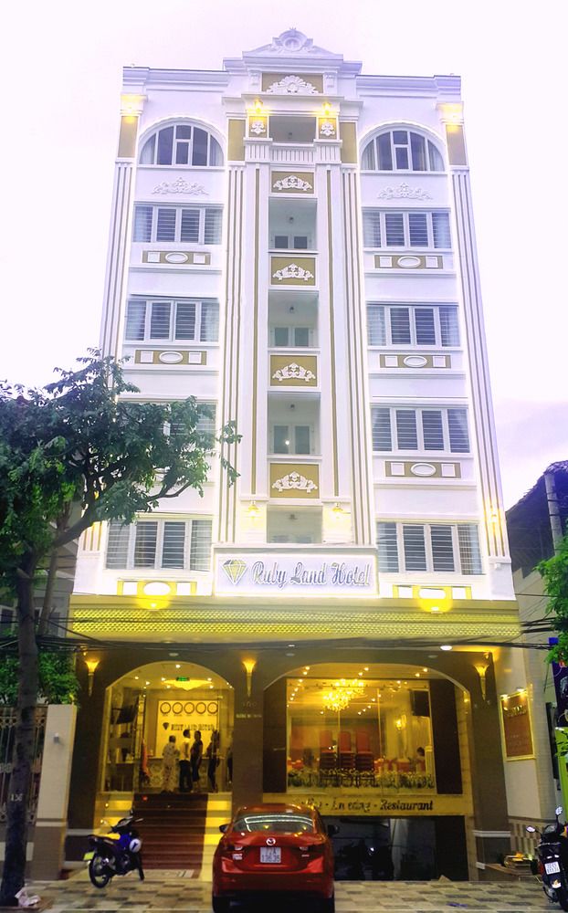 Ruby Land Hotel - carbon neutral hotel in Vung Tau