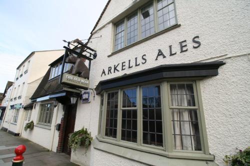 The Old Bear Inn - carbon neutral hotel in Cricklade