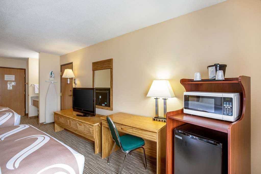 Quality Inn Storm Lake - photo 12
