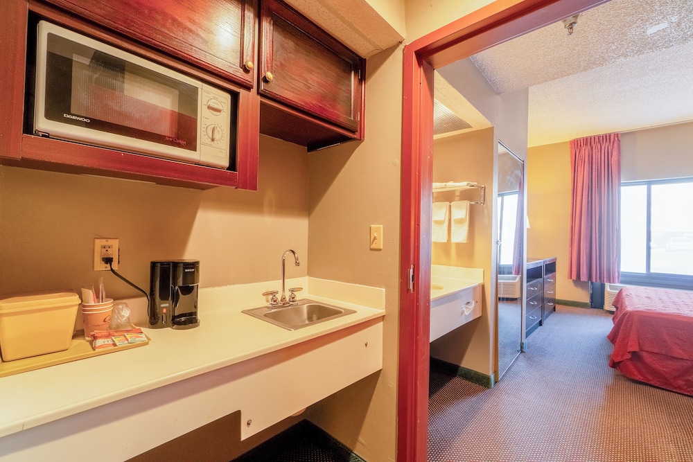 Ark Suites By Oyo Jonesboro I 555 - photo 22