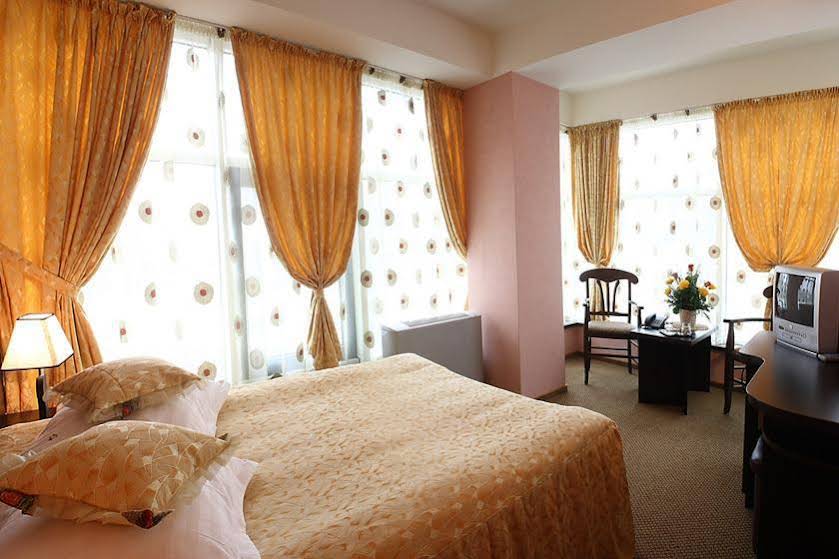 Indiana Hotel — hotel in Iasi
