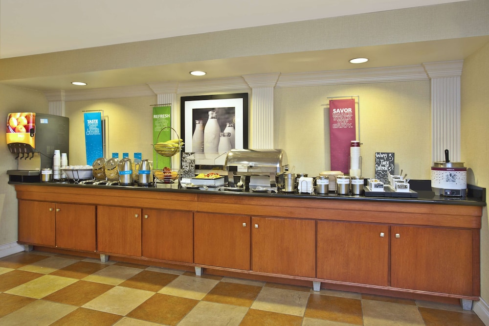Hampton Inn Anderson - photo 11