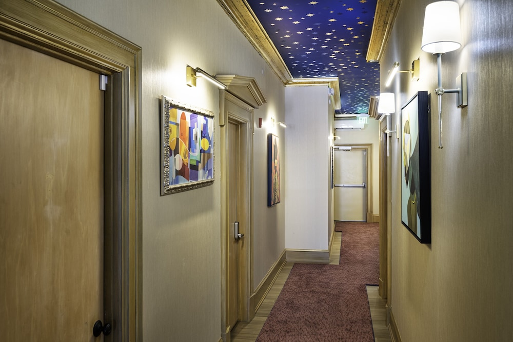 The Edward Hotel - photo 61