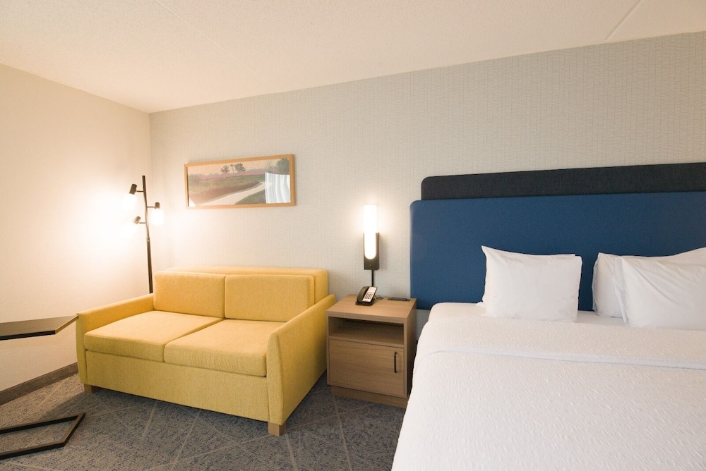 Hampton Inn Chicago Carol Stream - photo 11
