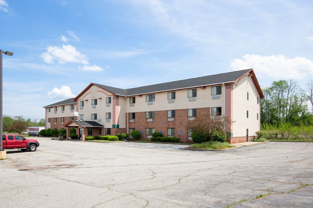 Oyo Hotel Portage I 94 - photo 6