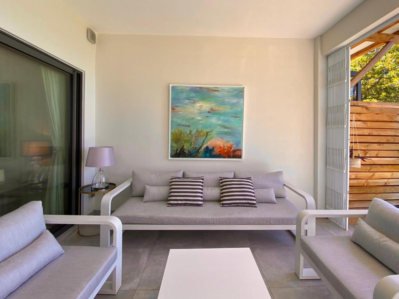 Beachfront Duplex with Direct Beach Access — Cap Malheureux — photo 3