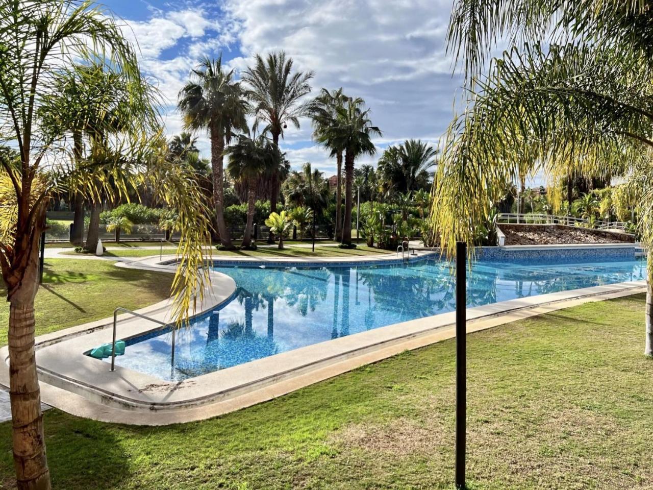 Belvilla by OYO Apartamento los Moriscos Golf — 4-Star Luxury Hotel in Motril, Spain
