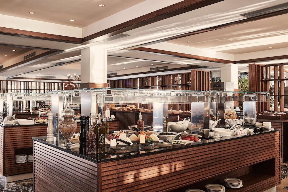 מזון ומשקאות