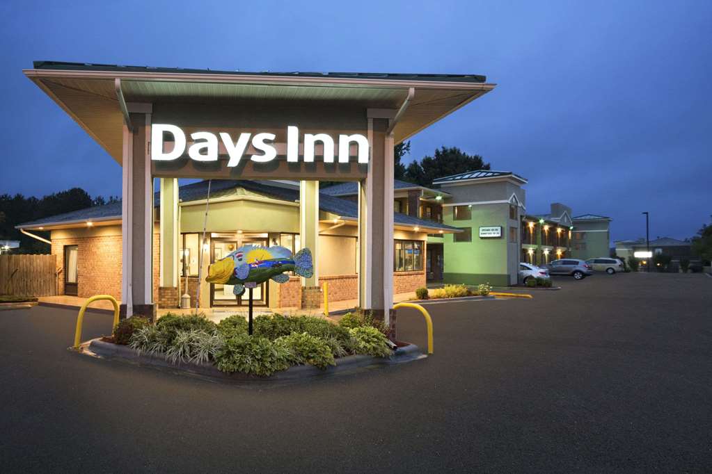 Days Inn by Wyndham Weldon Roanoke Rapids - featured photo