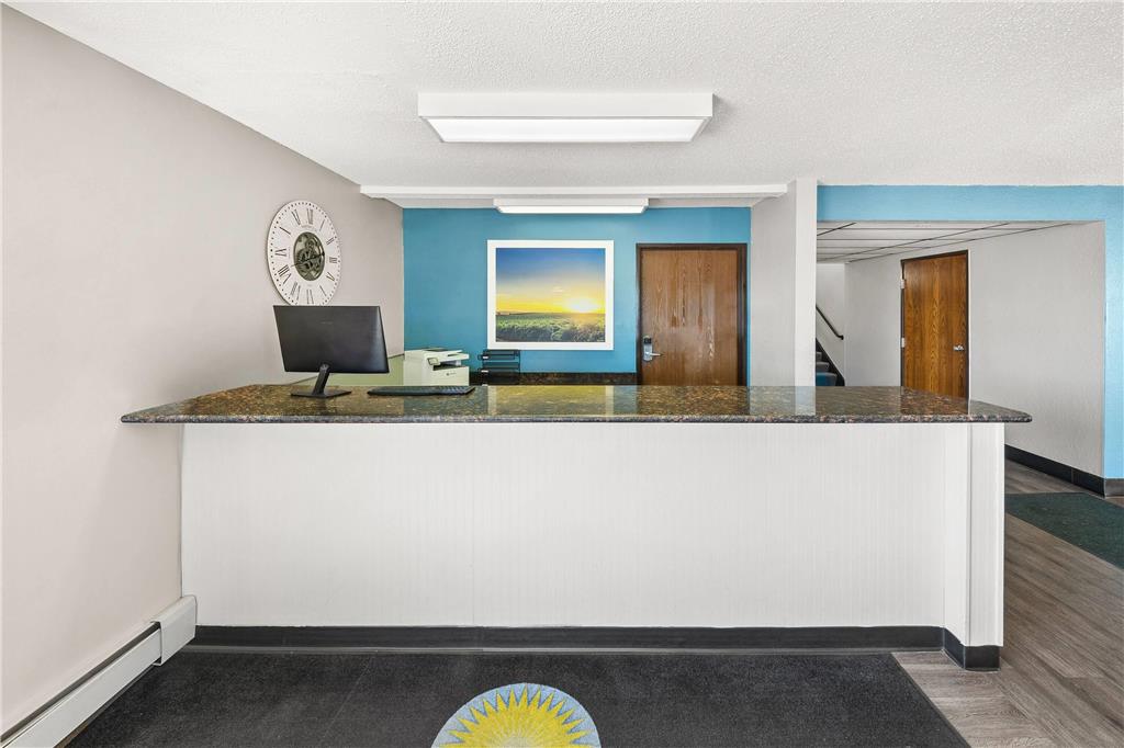 Days Inn by Wyndham Winona - photo 15
