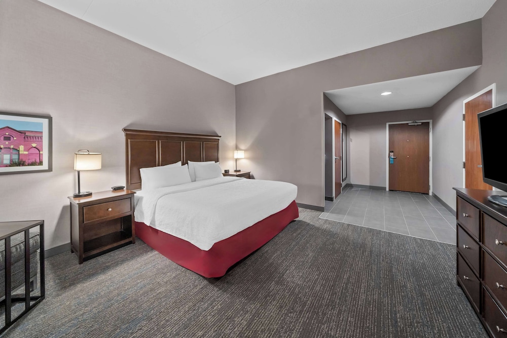 Hampton Inn Franklin Milford - photo 14