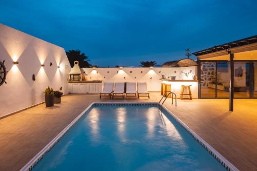 Casa MeliA n — 4-Star Luxury Hotel in Playa Blanca, Spain