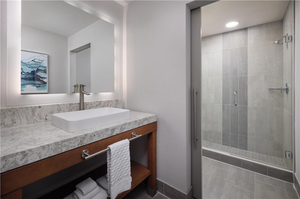 Best Western Premier Hotel at Fisher's Landing - photo 57