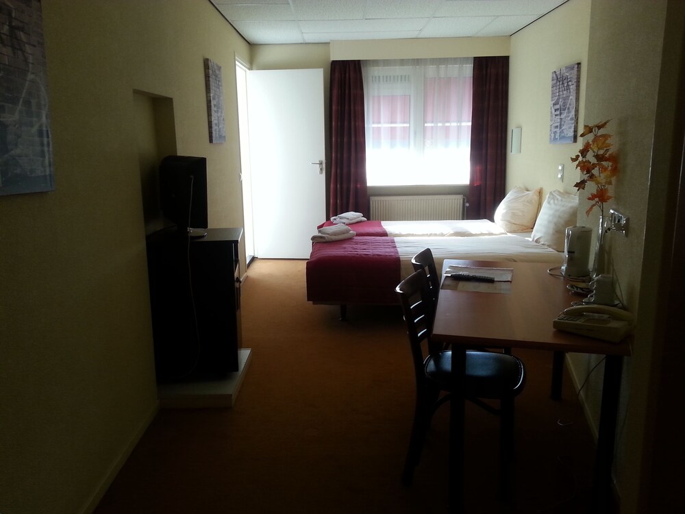 Oranje Hotel Sittard — Sittard — photo 4