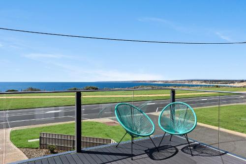 Queensland South 9678046 — Aldinga Beach