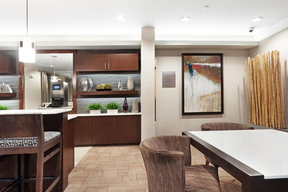Global Luxury Suites At Chancery - photo 28