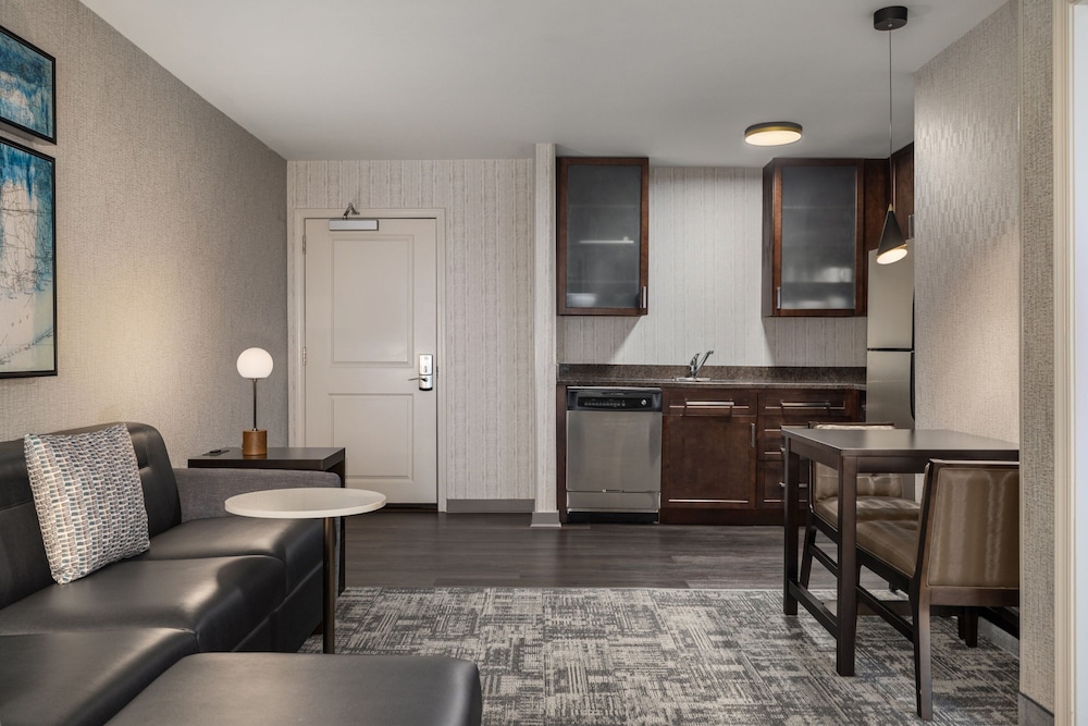 Residence Inn Long Island Islip Courthouse Complex - photo 15