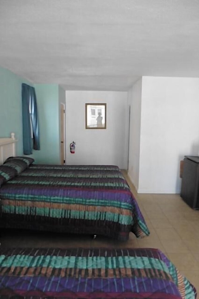 Beach Colony Motel - photo 16