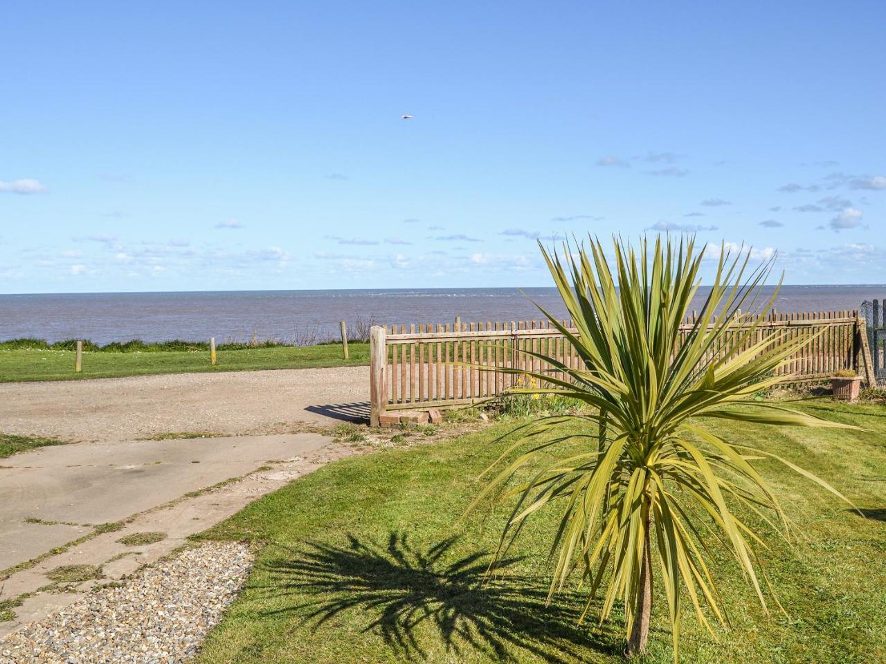Sunrise Beach — 4-Star Luxury Hotel in Great Yarmouth, United Kingdom