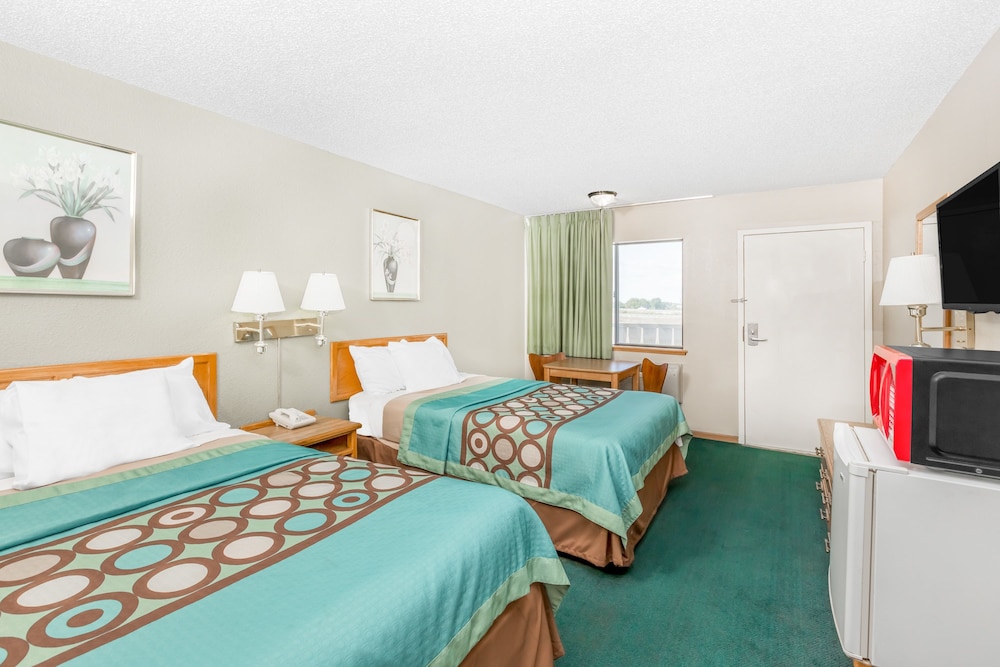 Budgetel Inns & Suites - photo 6