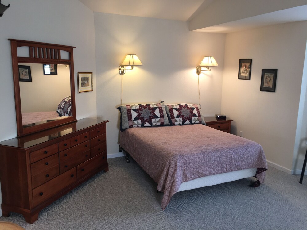 Willowbrook Inn - photo 11