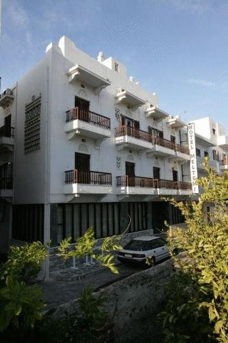 Meltemi - carbon neutral hotel in Tinos