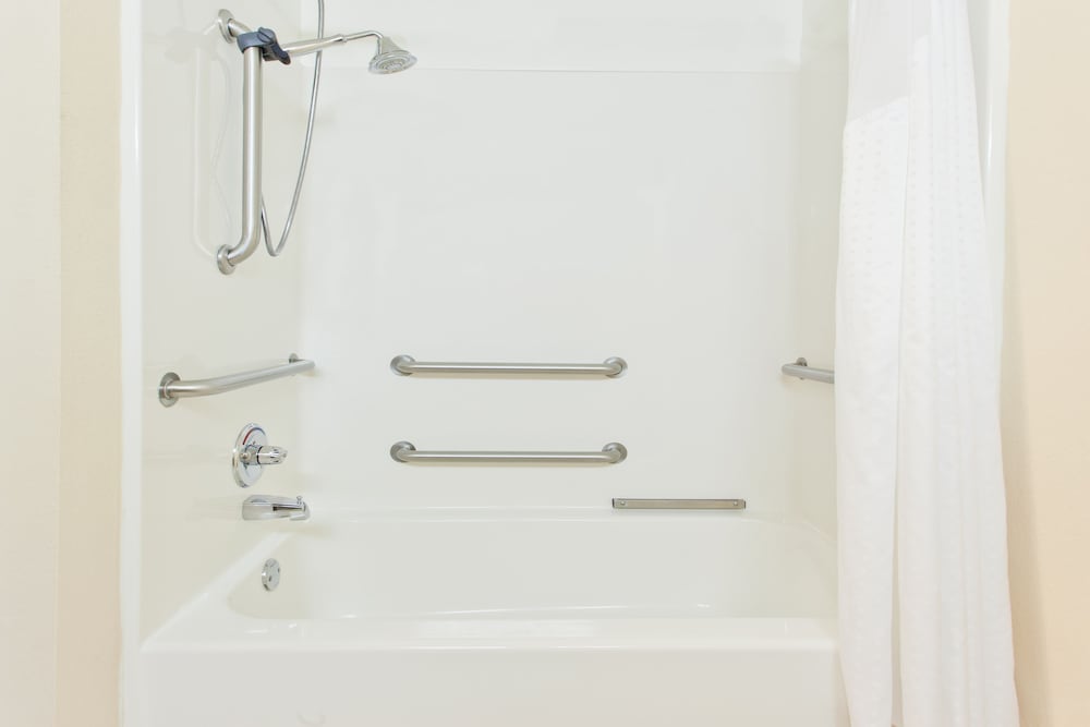Holiday Inn Express & Suites Douglas by IHG - photo 26