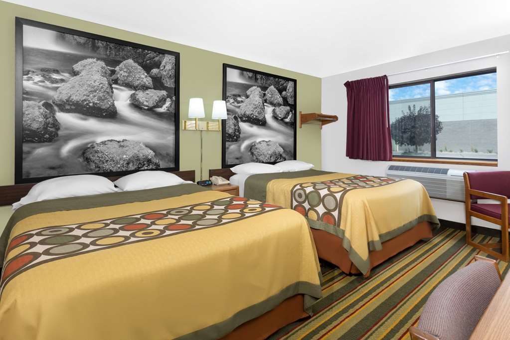 Super 8 by Wyndham Antigo - photo 13