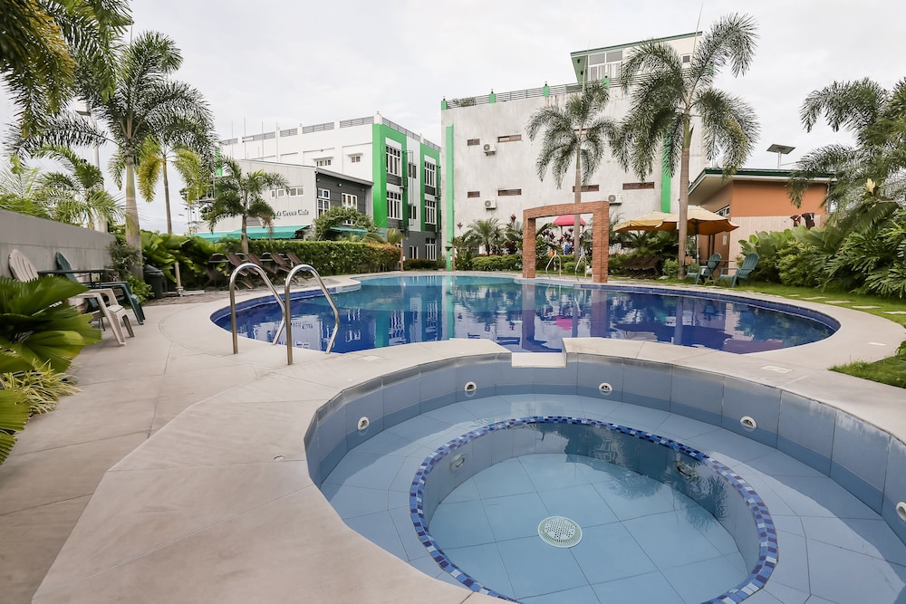 Oyo 390 Ben’s Green Town in Angeles City, Philippines