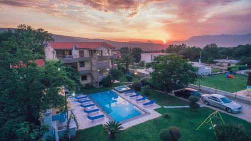 Apartmani Novaković — 4-Star Luxury Hotel in Kotor, Montenegro