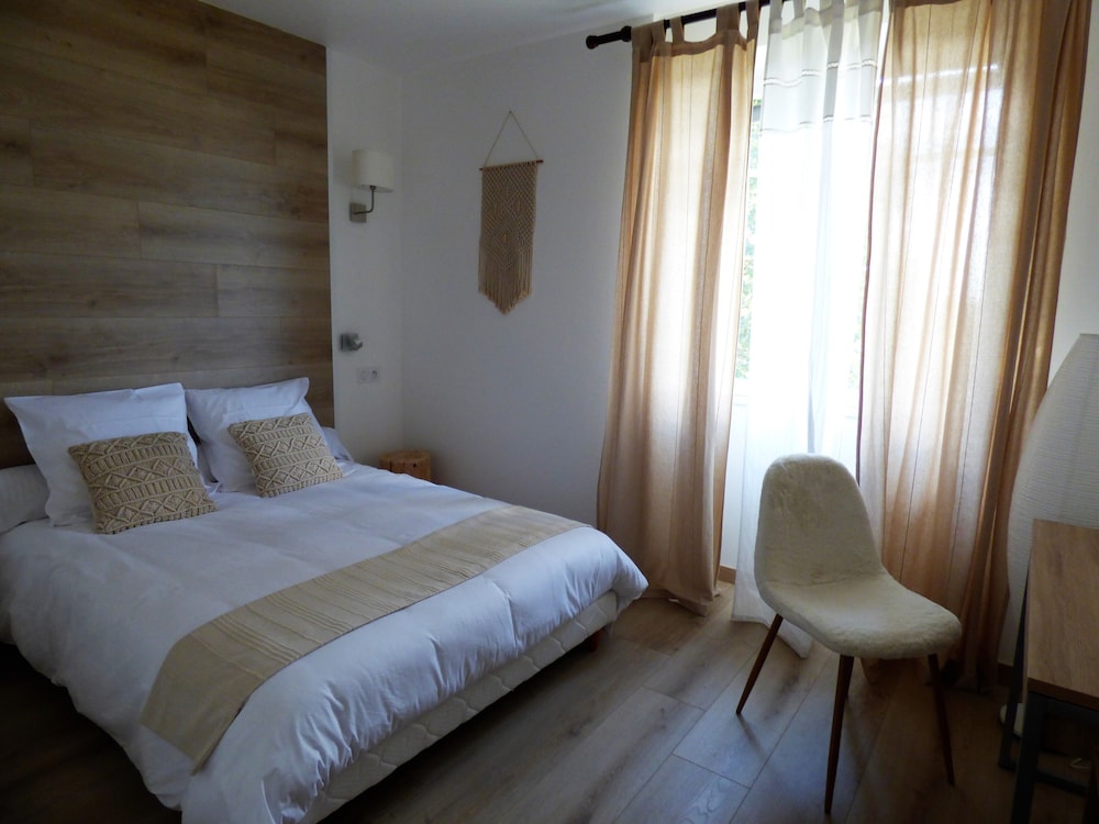 Les Hauts de Malirat — hotel in Capdenac-Gare