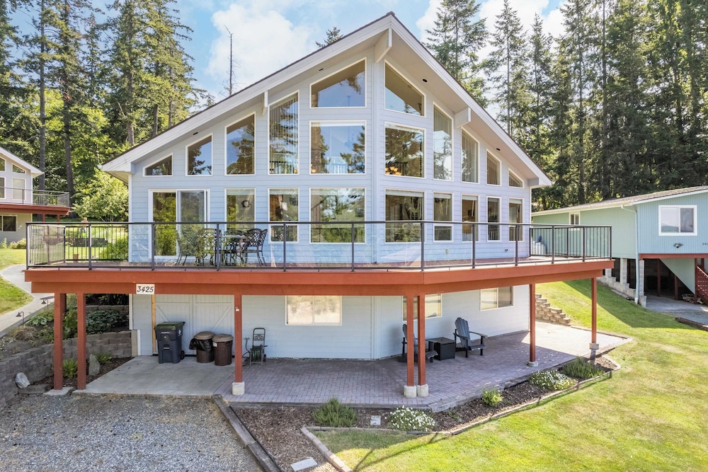Harborview Getaway By Avantstay Walk To Beach — Langley