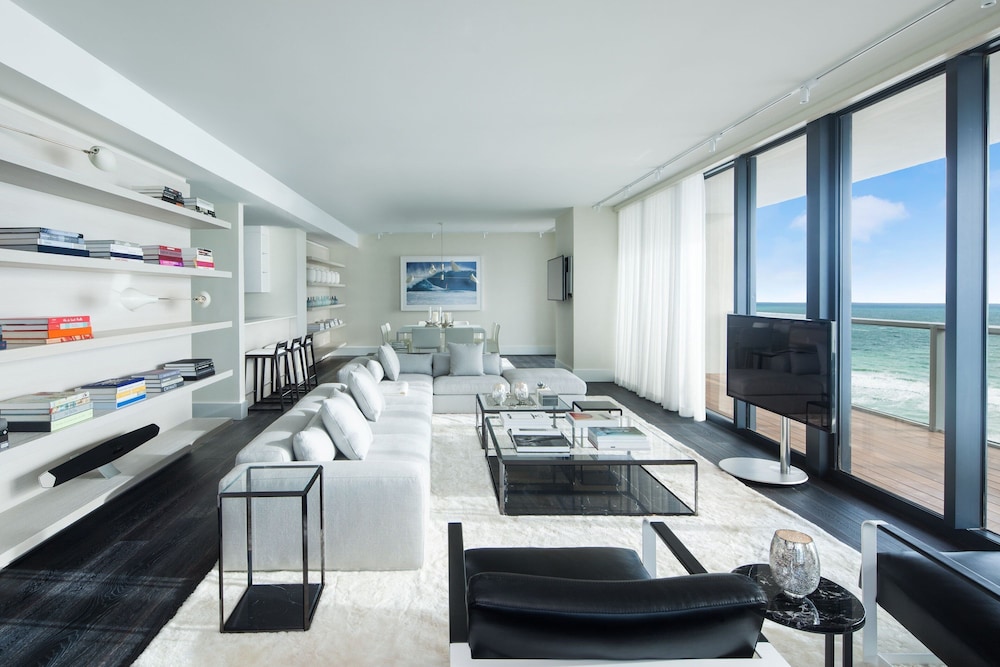 W South Beach - photo 28