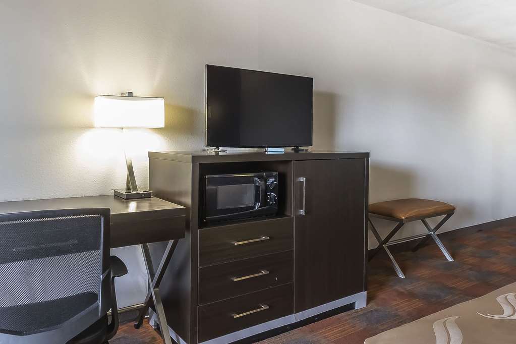 Quality Inn & Suites Stuttgart North - photo 26